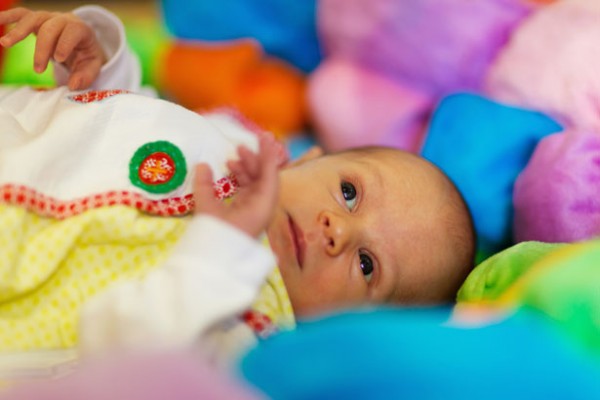 Tips for selecting developmental toys for infants