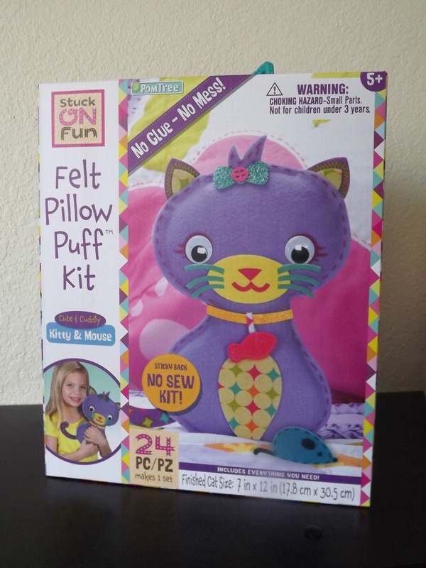 PomTree activity kits for kids offer up mess-free fun that's perfect for rainy day afternoons. Your kids will love discovering the cute critters and making fun crafts!