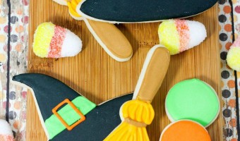Looking for a fun Halloween cookie recipe for teens that you can make with your BFF? These Witches' Broom cookies are so adorable!