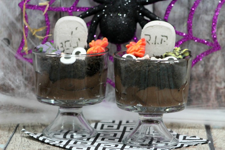Looking for a fun and easy recipe for your Halloween party? This graveyard pudding is a cinch to make yet is fully of spooky goodness!