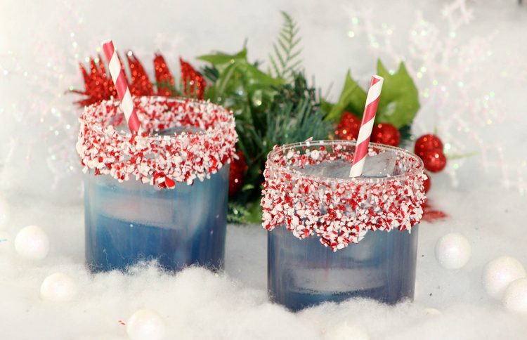 Planning a Christmas party this holiday season? You need awesome drink recipes to go along with the food! Check out this North Pole mocktail recipe!