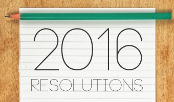 Are you ready to take control of 2016? This is your year to be fearless, confident and courageous. It's a new year to fall more in love with your life! Check out 9 of the easiest New Year's resolutions you’ll WANT to keep!