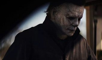 One of the best things about fall (besides the candy, of course): watching scary movies like Halloween! If you love to have your pants scared off, check out these top 10 slasher flicks!